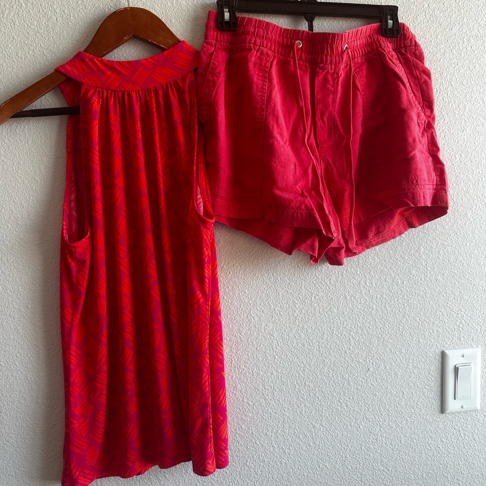 GAP Bold Red Textured Top